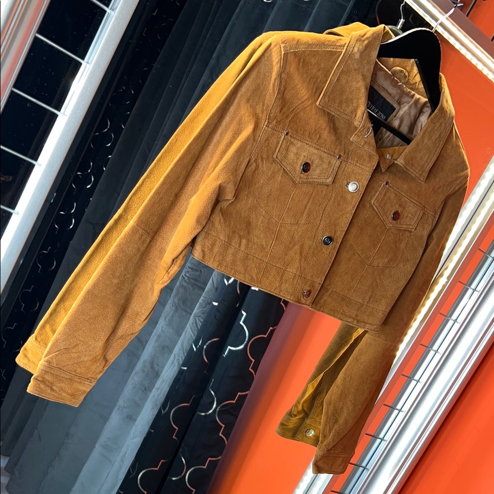 🍂 Golden Luxe: Neutral Zone Genuine Suede Cropped Jacket 🍯